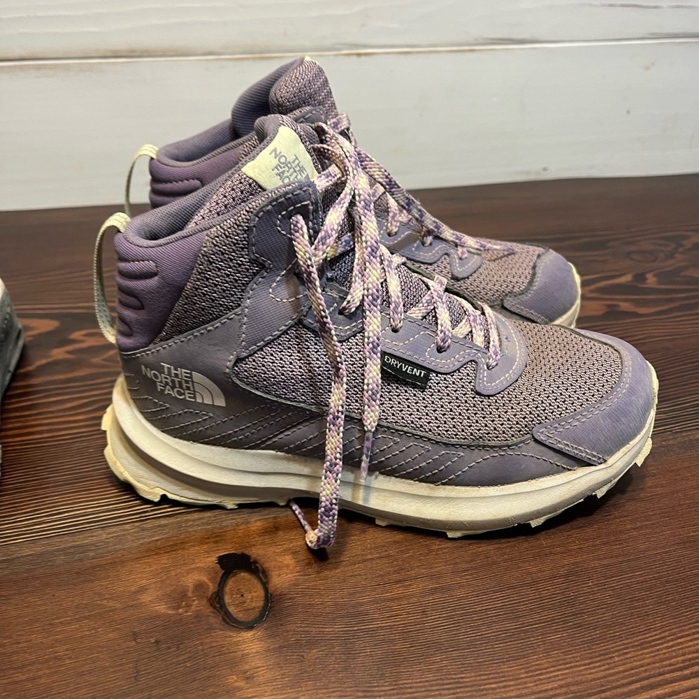 The North Face Girls Lavender hiking boots